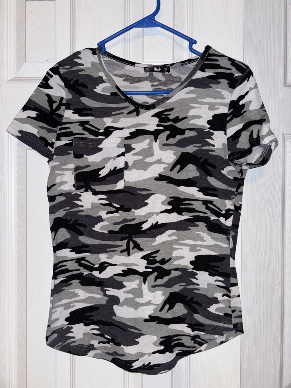 SHEIN Gray & Black Camo V-Neck Pocket Tee